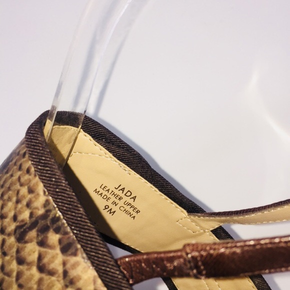 Tahari Jada Brown Leather Weave Faux Snake Print - Picture 6 of 7